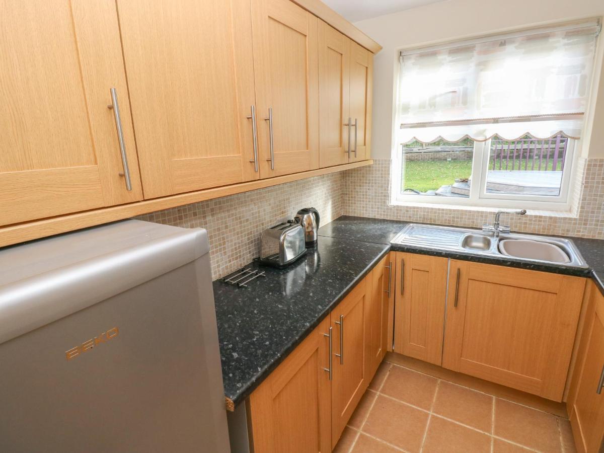 Ffau'R Ddraig Villa Llanelli Kültér fotó